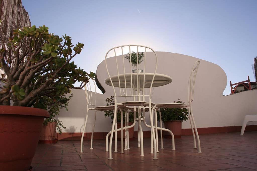Lovely Apartment With A Terrace Barselona Dış mekan fotoğraf